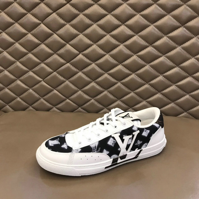 men LV shoes-303
